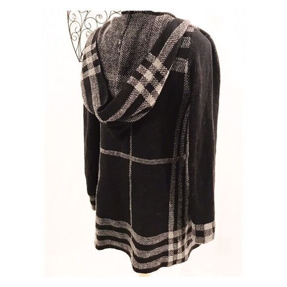 FYLO Sweater - Picture 5 of 8